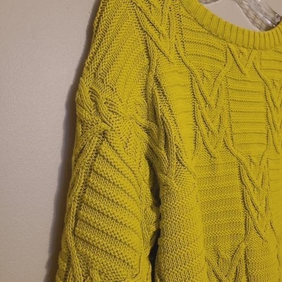 Talbots | Women's Vintage Cableknit Crewneck Sweater (Size Small) - Picture 10 of 12